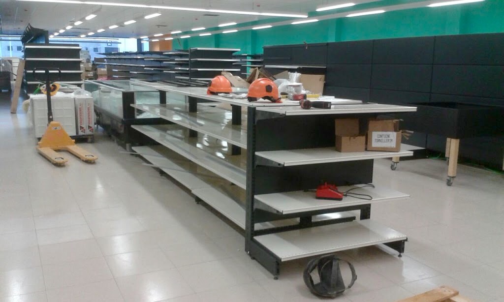 Montaje Estanterias de supermercado