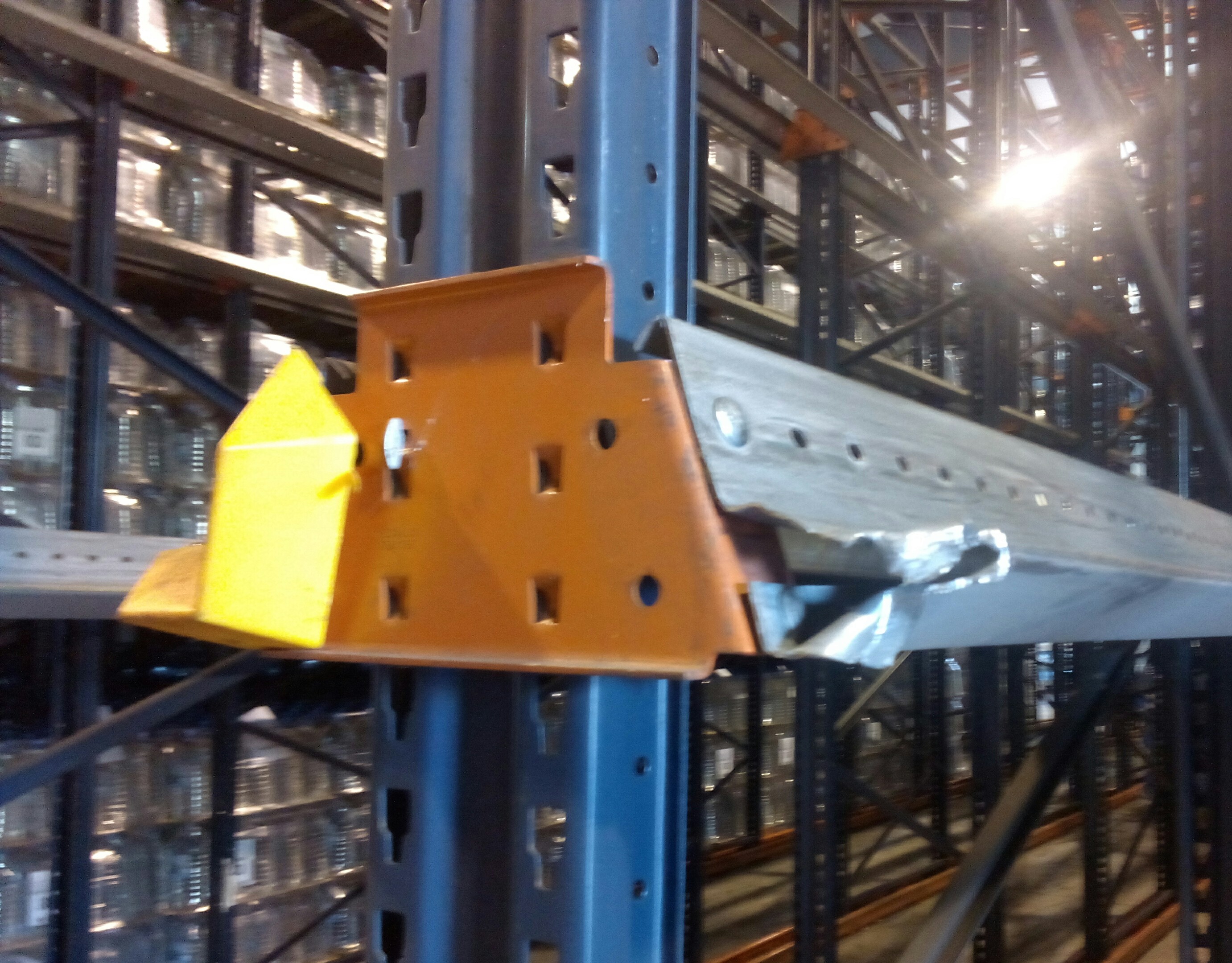 Reparación y mantenimiento de estanterias