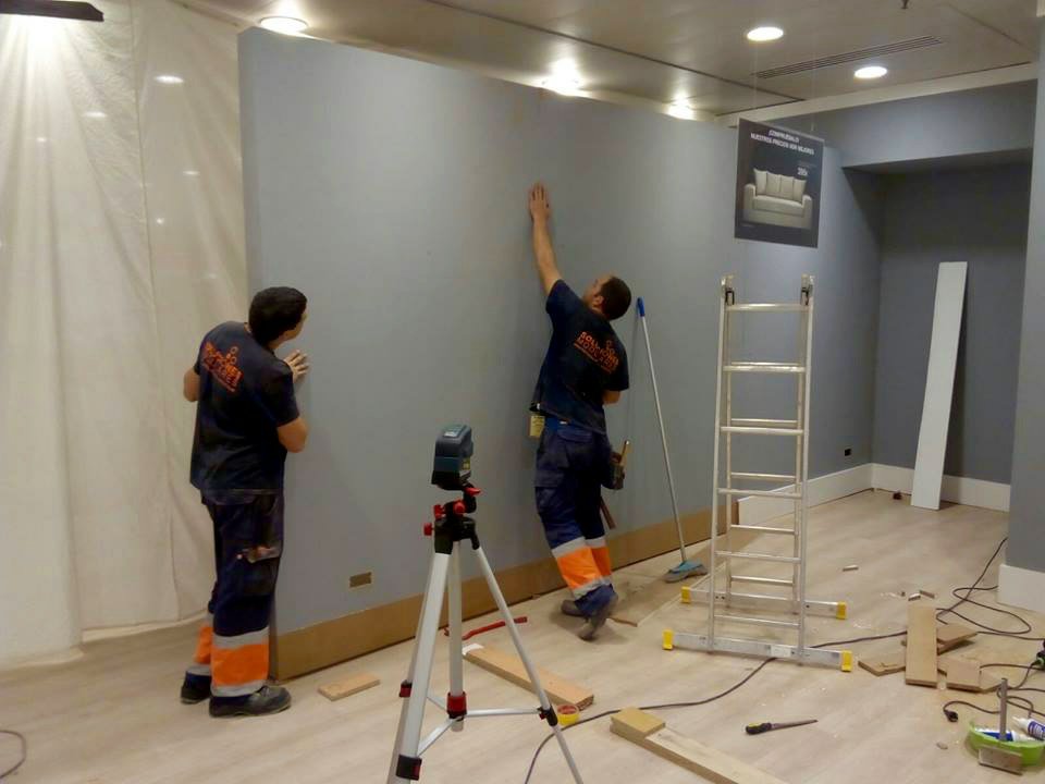 Montaje de carpintería de madera